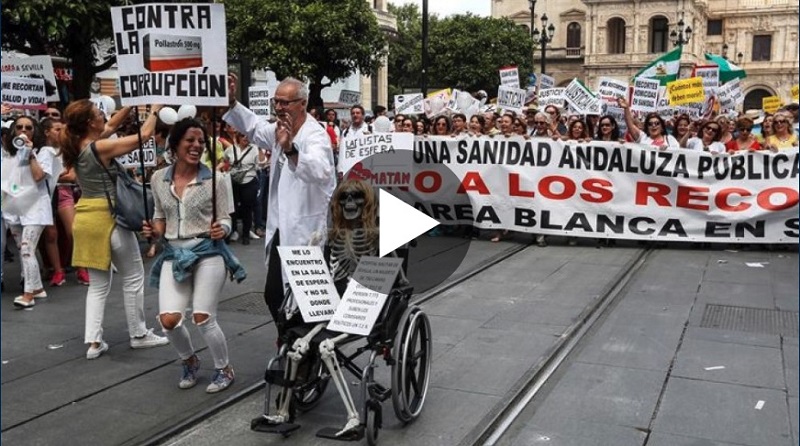 Miles de personas de toda Andalucía piden en Sevilla MANFCHO